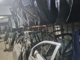 Oto Çıkma Parça / Toyota / Verso / Kaporta & Karoser / Sağ Ön Kapı / Çıkma Parça 