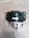 Oto Çıkma Parça / Volkswagen / Tiguan / Motor / Takozu & Kulağı / Çıkma Parça 