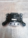 Oto Çıkma Parça / Volkswagen / Passat / Motor / Takozu & Kulağı / Çıkma Parça 