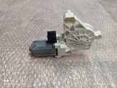 Oto Çıkma Parça / Volkswagen / Golf / Oto Cam / Cam Motoru / Sıfır Parça 