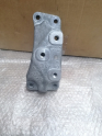 Oto Çıkma Parça / Volkswagen / Jetta / Motor / Takozu & Kulağı / Çıkma Parça 