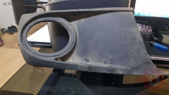 Volkswagen Caddy 2011-2015 sağ sis far kapağı