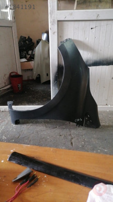 RENAULT  CLİO 4 SOL ÖN ÇAMURLUK ÇELİKLER OTO ÇIKMA