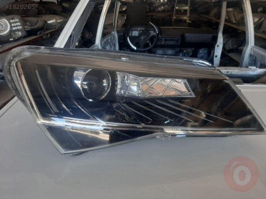 SKODA SÜPER B SON KASA ÇIKMA SAĞ FAR