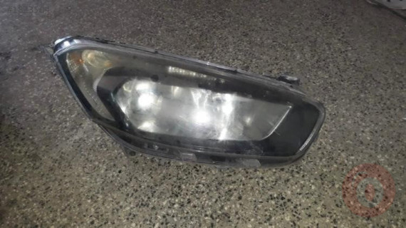 Ford courier sağ far çıkma orjinal