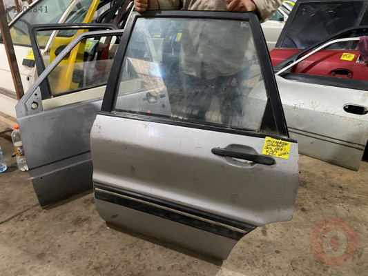MİTSUBİSHİ GALANT SOL ARKA KAPI DIŞ AÇMA KOLU 1990 MODEL