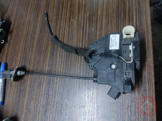 805030020R Renault Fluence Ön Kapı Kilidi sol ön
