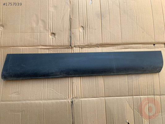 AUDI Q7 07-09 SAĞ ÖN KAPI PAKOSU SİYAH 4L0853960
