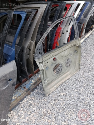 Volkswagen Jetta sol ön kapı