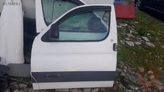 1998 peugeot partner 1.9 çıkma sol ön kapı