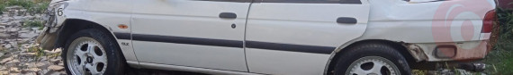Ford escort 16v efi 1.6 çıkma sol kapı bandı takımı