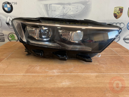 VOLKSWAGEN TROC ORJİNAL ÇIKMA SAĞ FAR