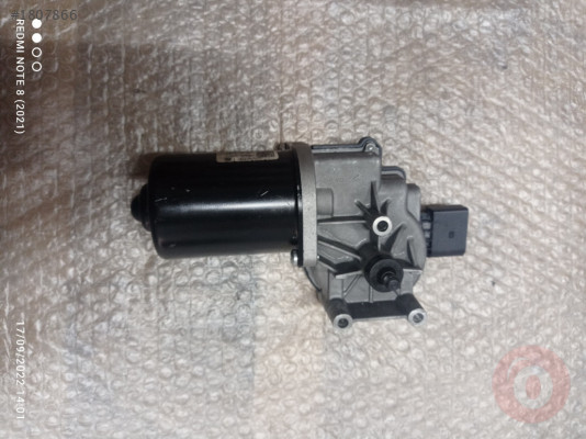 81B955023A/81B955119 ÖN SİLECEK MOTORU AUDİ Q2 2017>> FARKLI