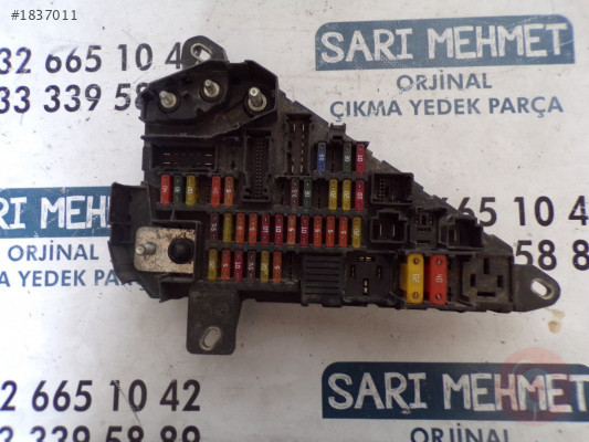 ÇIKMA BMW 5 SERİSİ E60 E61 ARKA SİGORTA KUTUSU 6906 588 - 08