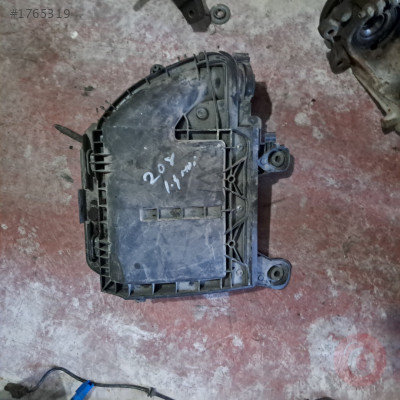 PEUGEOT 208 1.4 HDİ HAVA FİLTRE KUTUSU ORJİNAL ÇIKMA PEJO