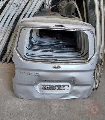 Curyer arka bagaj kapısı