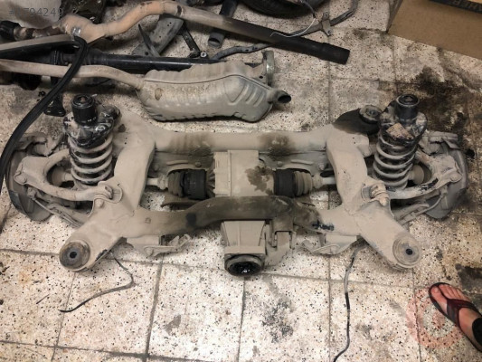 2004 VW PASSAT B5,5 4 ÇEKER ARKA DİNGİL KOMPLE DOLU ORJ ÇIKM