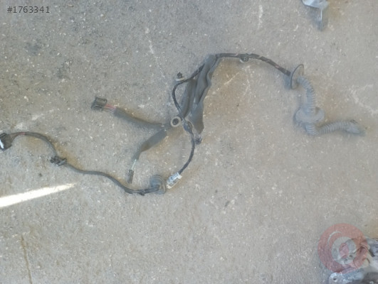 RENAULT FLUENCE SAĞ ARKA KAPI TESİSATI..241261013R