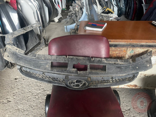 2007-2009 Hyundai i30 ön panjur çıkma