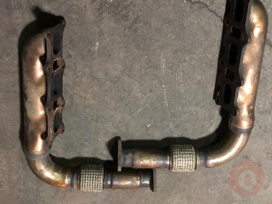 Macan 3.0 tdi CTB egzoz manifold cikma orj 05925303