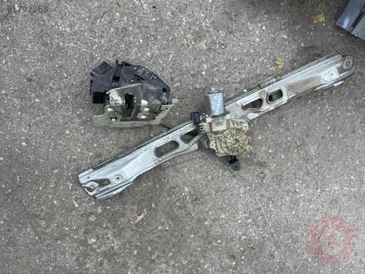 Custom sağ ön kapı kilidi