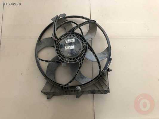 BMW E90 RADYATÖR FANI 16326937515