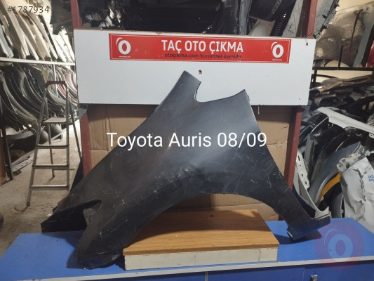 Toyota Auris çıkma sol ön çamurluk