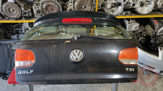 VOLKSWAGEN GOLF 6 ORİJİNAL  BAGAJ KAPAĞI