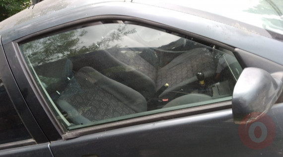 2011 model seat ibiza 16v çıkma sağ ön kapı camı