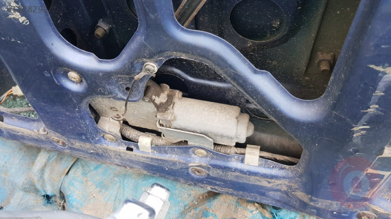 suzuki vitara çıkma arka silecek motoru