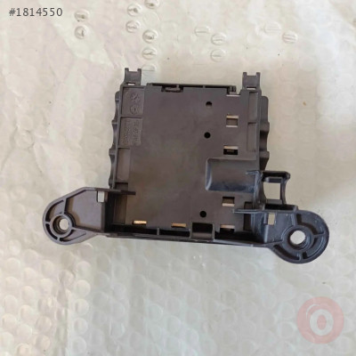 4G0937517 AKÜ DAĞITIM MERKEZİ MODÜLÜ BİRİM DAĞITICI 2011>