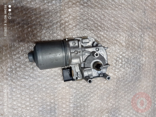 3G1955023C/3G1955023B/3G1955119A/3G1955023D ÖN SİLECEK MOTOR