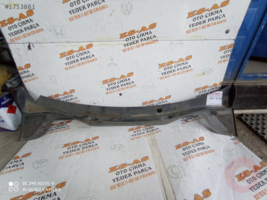 Volkswagen Polo Ön Cam Izgarası 2012-2013