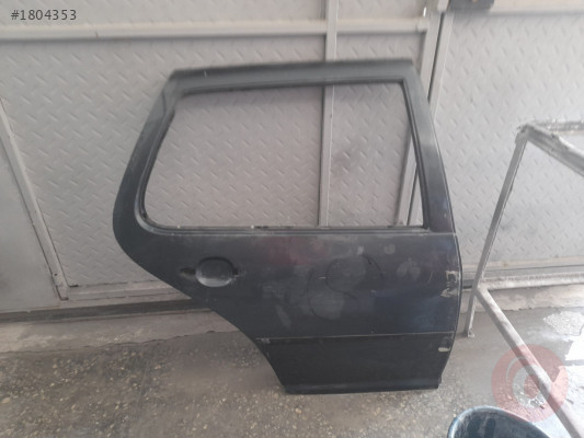 Volsvagen golf sağ arka kapı orjinal boyasız çıtır hasarlı