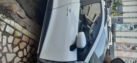 Renault clio 4 sağ ön kapı orjinal çıkma