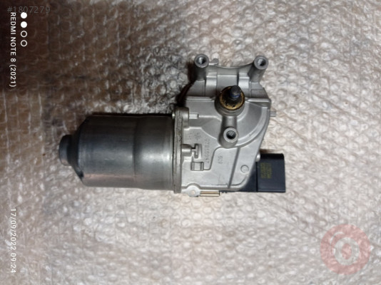 17B955023/17B955119 SİLECEK MOTORU JETTA 2020>> FARKLI ÜRÜN