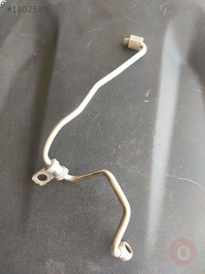 PASSACT CC TURBO YAĞ BORUSU GOLF7 A3 JETTA 2.0TDİ  04L145771H