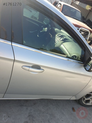 ford mondeo 2011 sağ ön kapı döşemesi  (son fiyat)