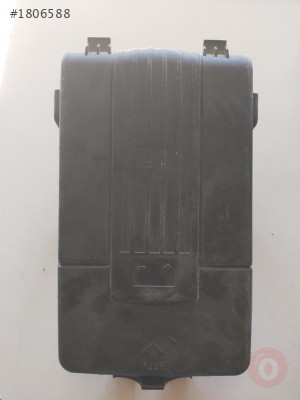 GOLF6 PASSAT B7 A3 AKÜ KORUMA KAPAĞI 1K0915443C