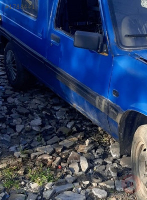 1997 renault express 1.4 çıkma sağ marşbiyel