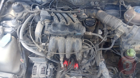 volkswagen  polo bora 1.6 16v akl motor