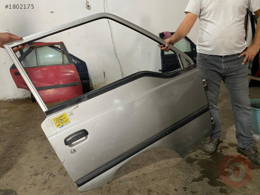 MİTSUBİSHİ L300 SAĞ ÖN KAPI 4.ÜRÜN