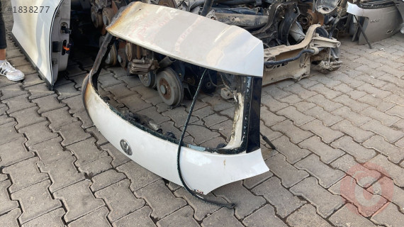 2011 VW SCIROCCO BAGAJ KAPAĞI ORJ ÇIKMA