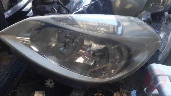 RENAULT CLİO SOL FAR ÇIKMA PARÇALAR