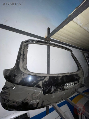 AUDİ Q7 ÇIKMA ORJİNAL ARK BAGAJ KAPAĞI
