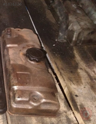 peugeot 206 1.4 çıkma benzinli külbütör kapak