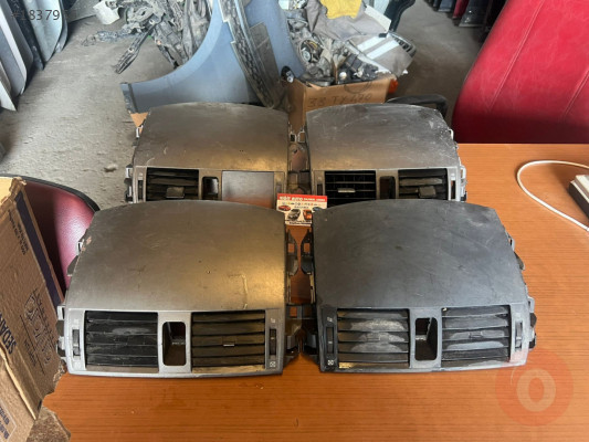 2009-2012 Toyota corolla klima üfleyici çıkma