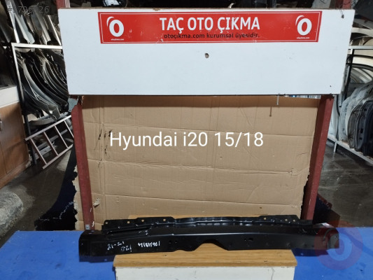 Hyundai i20 çıkma ön panel