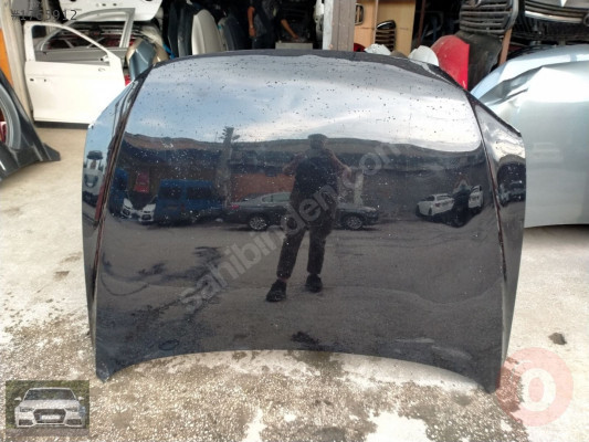 Passat B8 MOTOR KAPUTU