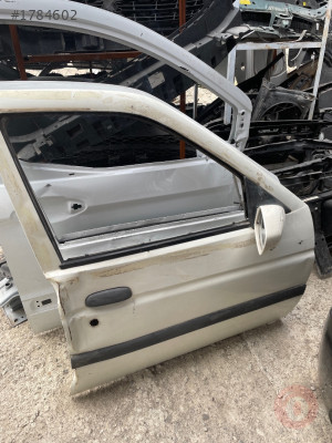 Ford Escort Sağ Ön Kapı